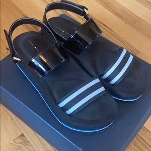 Tommy Hilfiger platform sandle
